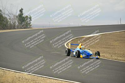 media/Jan-26-2025-CalClub SCCA (Sun) [[cfcea7df88]]/Group 2/Race/